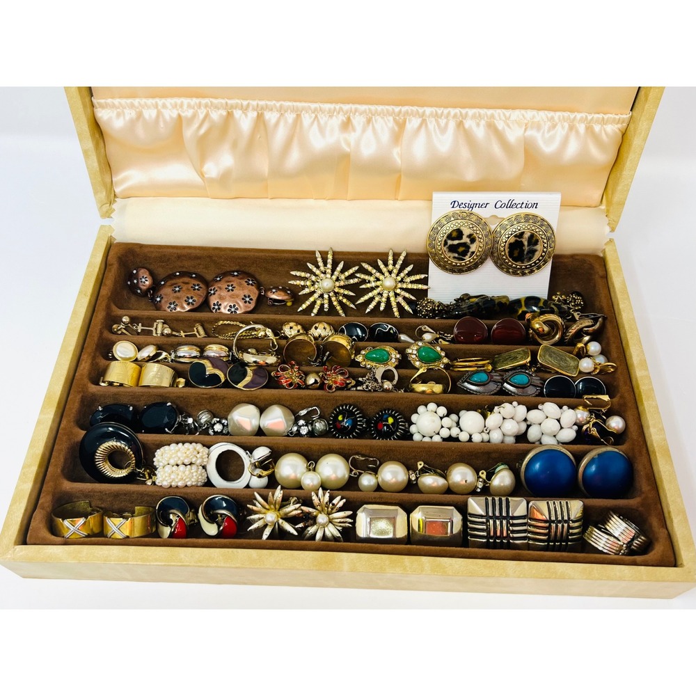 Vintage Gold & Silver Tone Signed & Unsigned Clip On & Screw Back Earring Lot 42